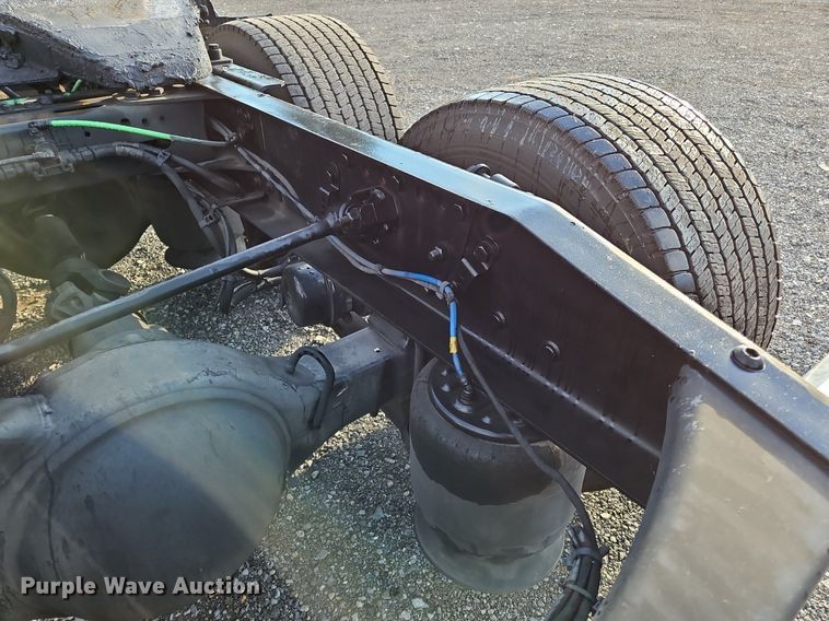 image for item OK9911 2020 Freightliner  Cascadia 126 semi truck