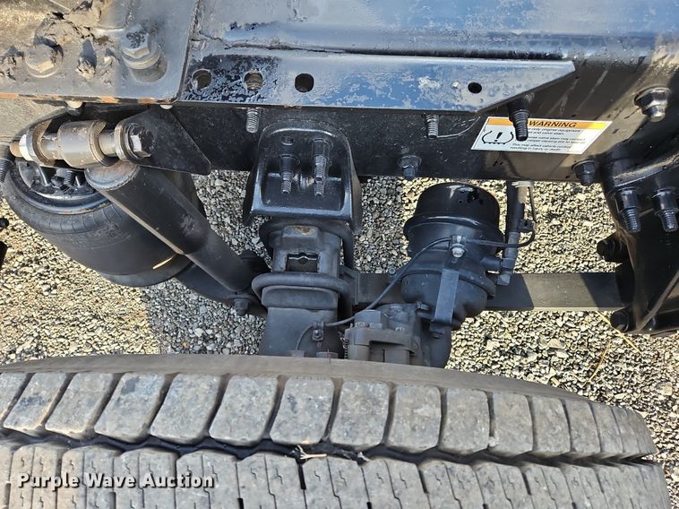 image for item OK9911 2020 Freightliner  Cascadia 126 semi truck