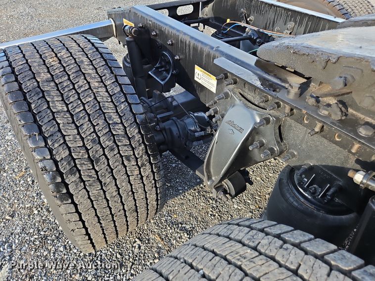 image for item OK9911 2020 Freightliner  Cascadia 126 semi truck