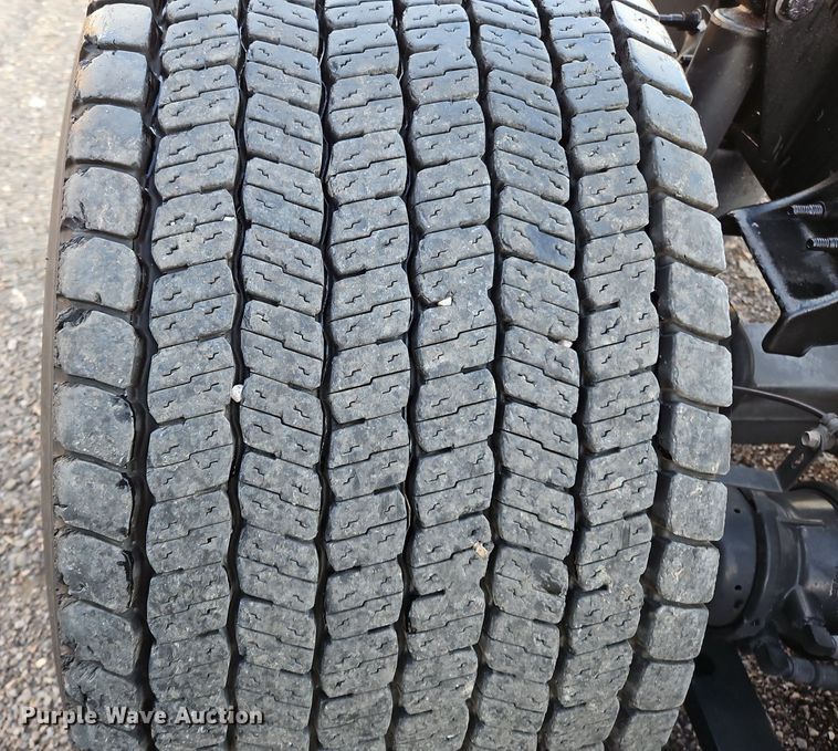 image for item OK9911 2020 Freightliner  Cascadia 126 semi truck