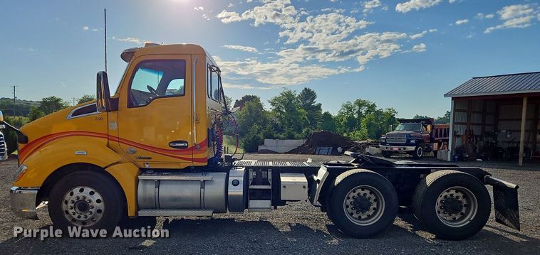 image for item OK9915 2020 Kenworth T680 semi truck