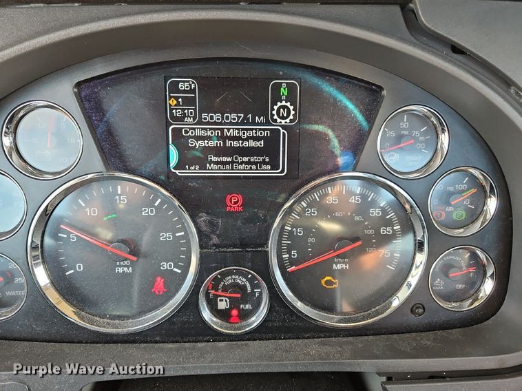 image for item OK9915 2020 Kenworth T680 semi truck