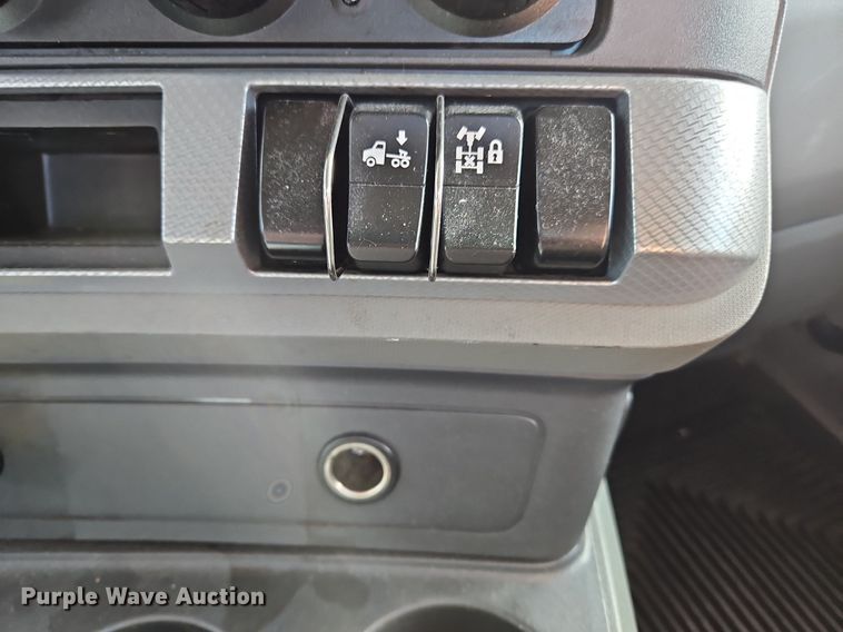 image for item OK9915 2020 Kenworth T680 semi truck