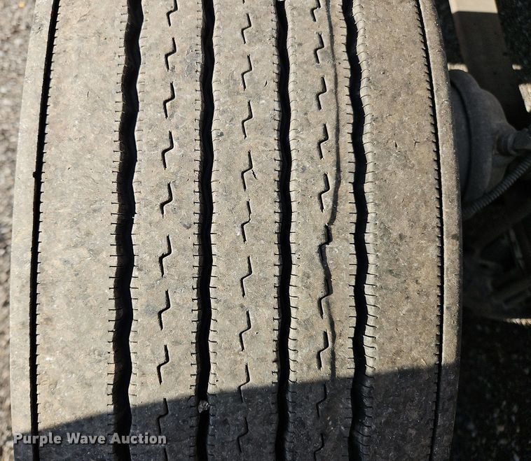 image for item OK9915 2020 Kenworth T680 semi truck