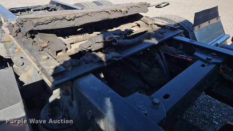 image for item OK9919 2020 Kenworth T680 semi truck