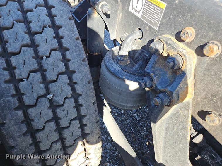 image for item OK9919 2020 Kenworth T680 semi truck