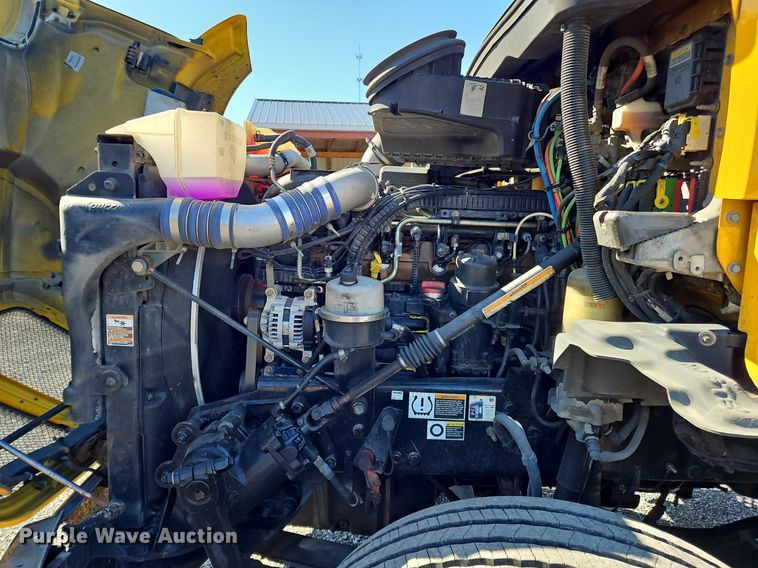 image for item OK9919 2020 Kenworth T680 semi truck