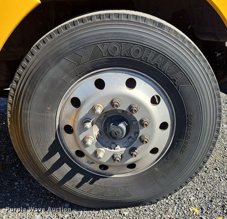 image for item OK9919 2020 Kenworth T680 semi truck