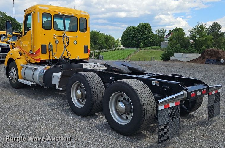 image for item OK9921 2020 Kenworth  T680 semi truck