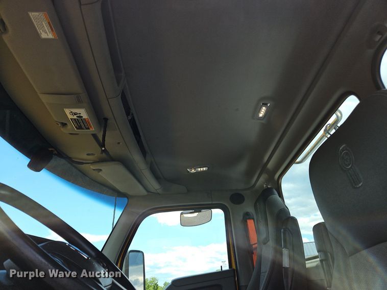 image for item OK9921 2020 Kenworth  T680 semi truck