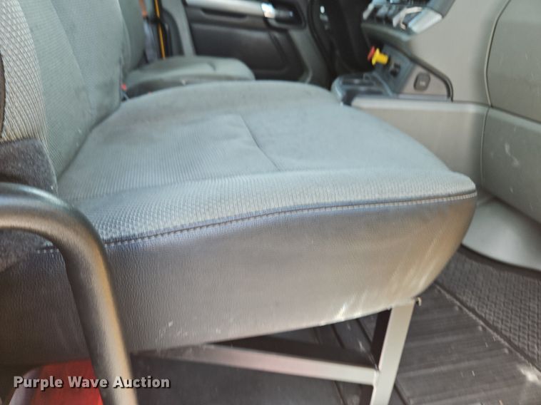 image for item OK9921 2020 Kenworth  T680 semi truck