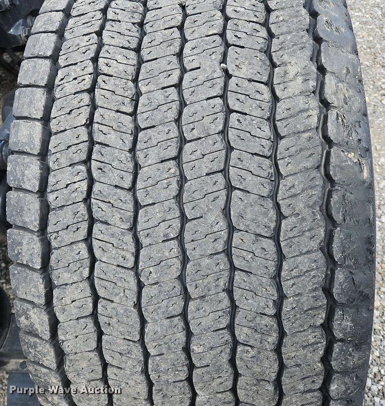 image for item OK9921 2020 Kenworth  T680 semi truck