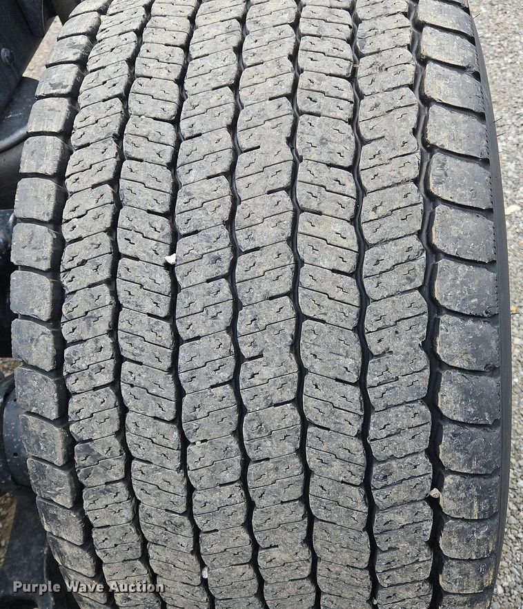 image for item OK9921 2020 Kenworth  T680 semi truck