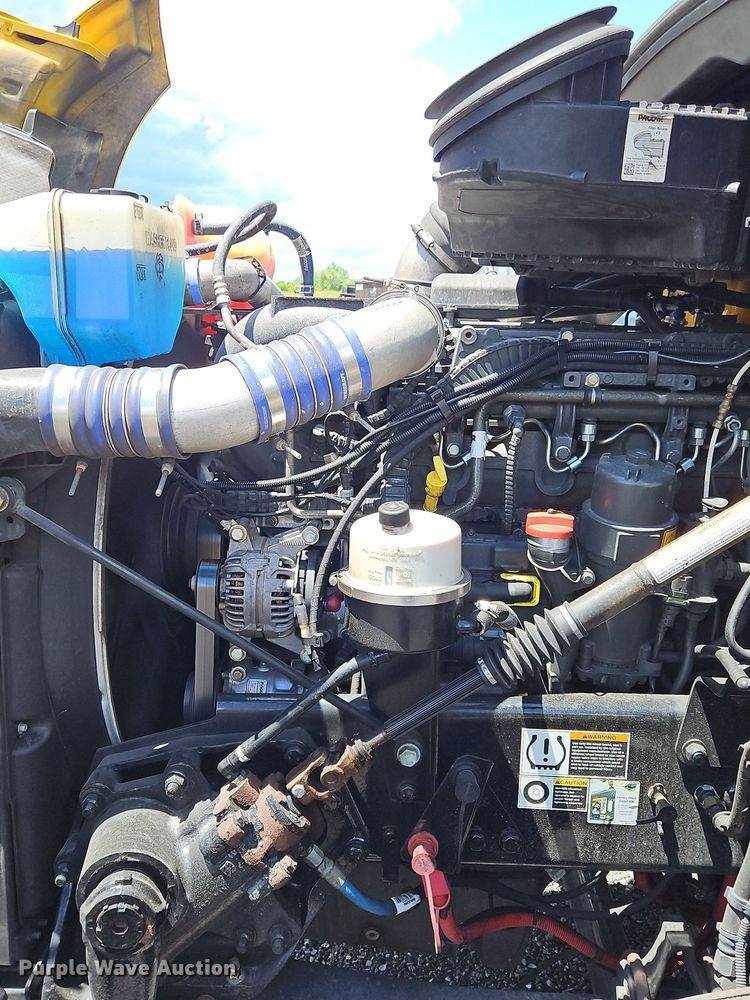 image for item OK9922 2020 Kenworth T680 semi truck