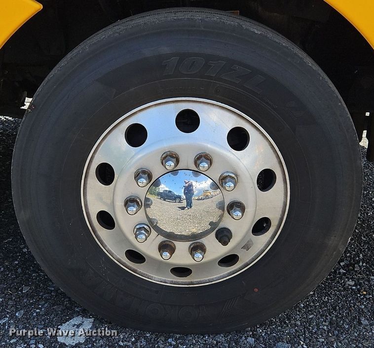 image for item OK9922 2020 Kenworth T680 semi truck