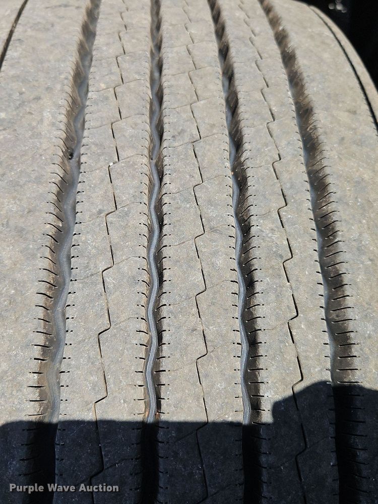 image for item OK9922 2020 Kenworth T680 semi truck