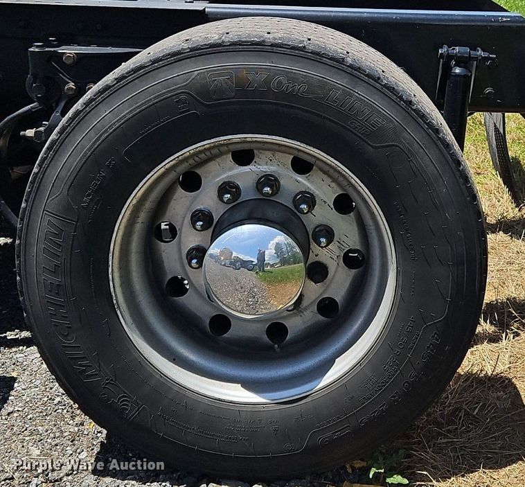 image for item OK9922 2020 Kenworth T680 semi truck