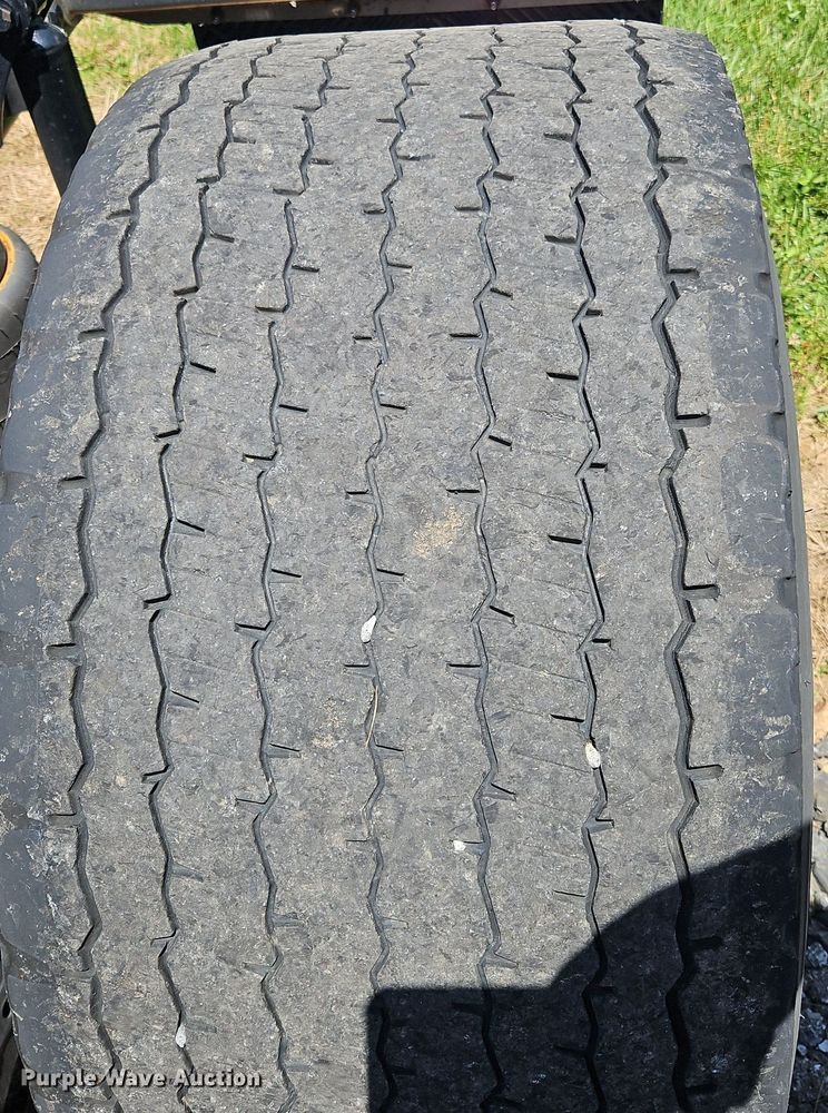 image for item OK9922 2020 Kenworth T680 semi truck