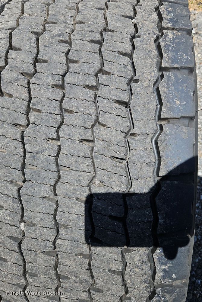 image for item OK9922 2020 Kenworth T680 semi truck