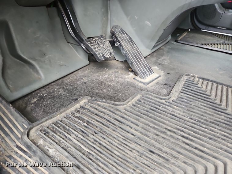 image for item OK9924 2020 Kenworth  T680 semi truck