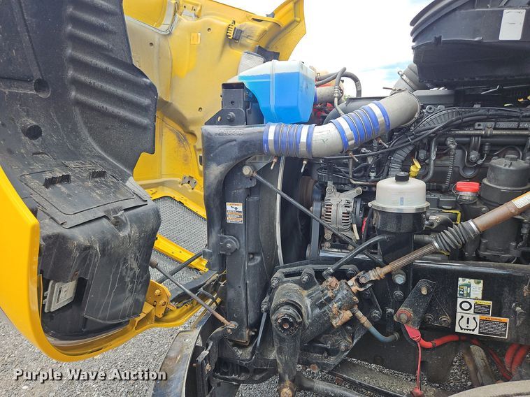 image for item OK9924 2020 Kenworth  T680 semi truck