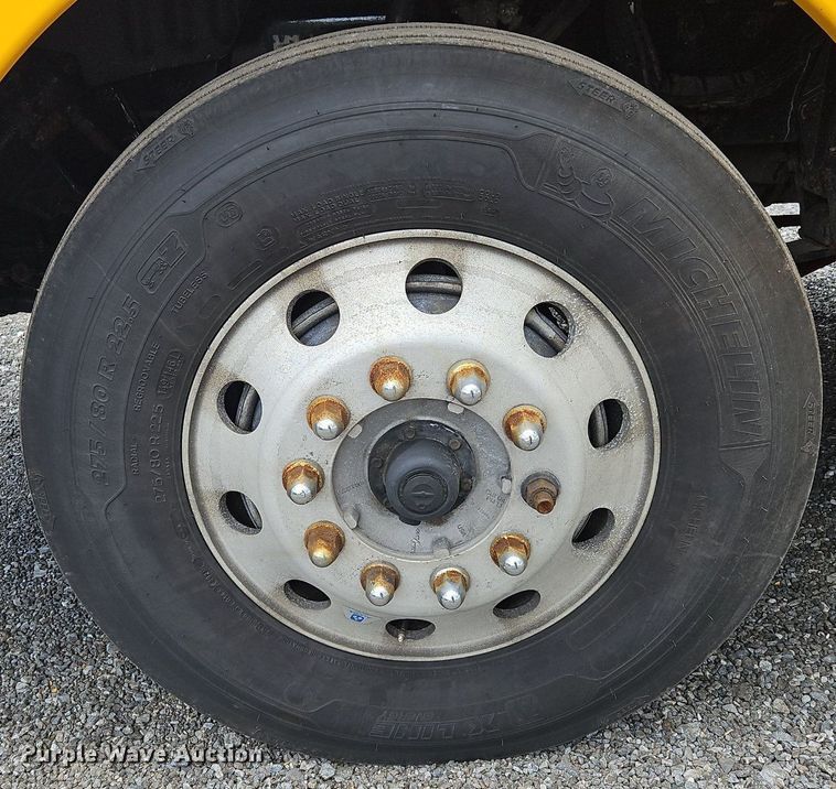 image for item OK9924 2020 Kenworth  T680 semi truck