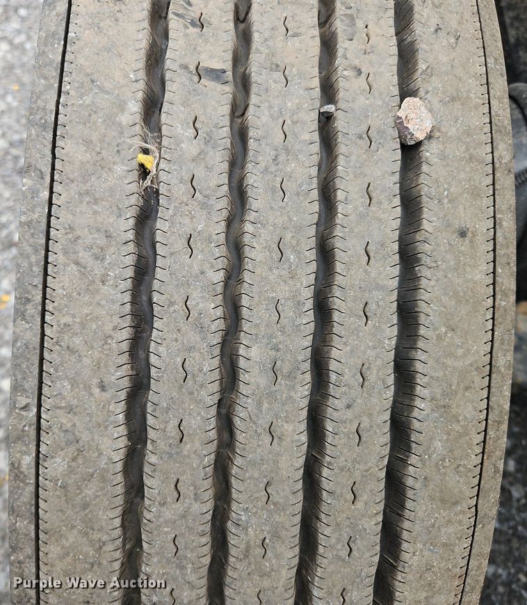 image for item OK9924 2020 Kenworth  T680 semi truck