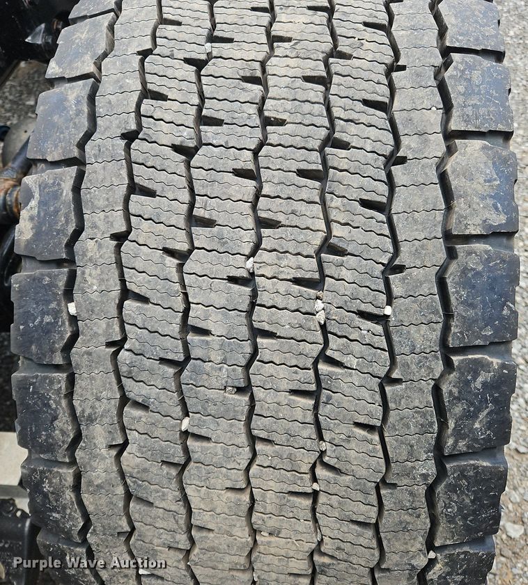 image for item OK9924 2020 Kenworth  T680 semi truck