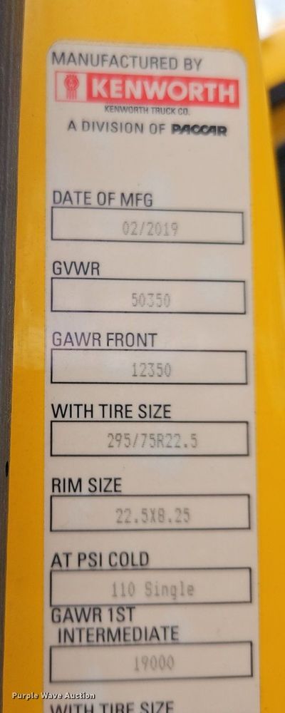 image for item OK9924 2020 Kenworth  T680 semi truck