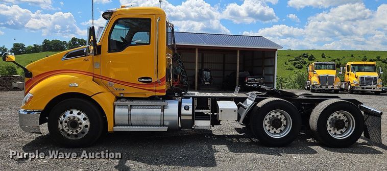 image for item OK9925 2020 Kenworth  T680 semi truck