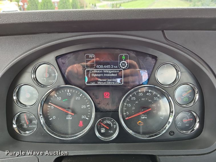 image for item OK9925 2020 Kenworth  T680 semi truck