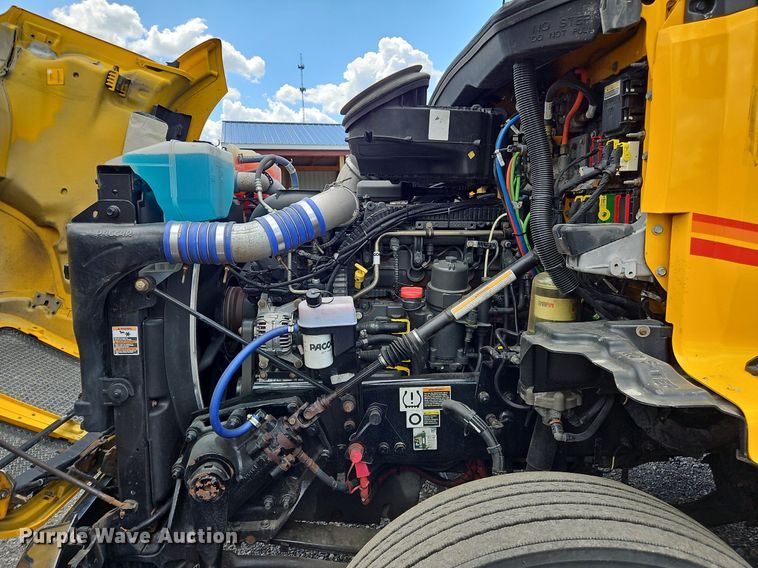 image for item OK9925 2020 Kenworth  T680 semi truck