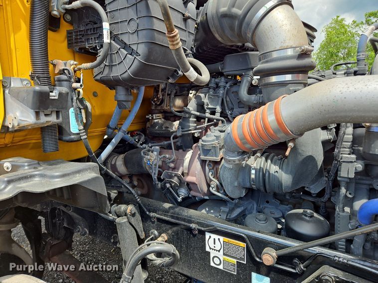 image for item OK9925 2020 Kenworth  T680 semi truck