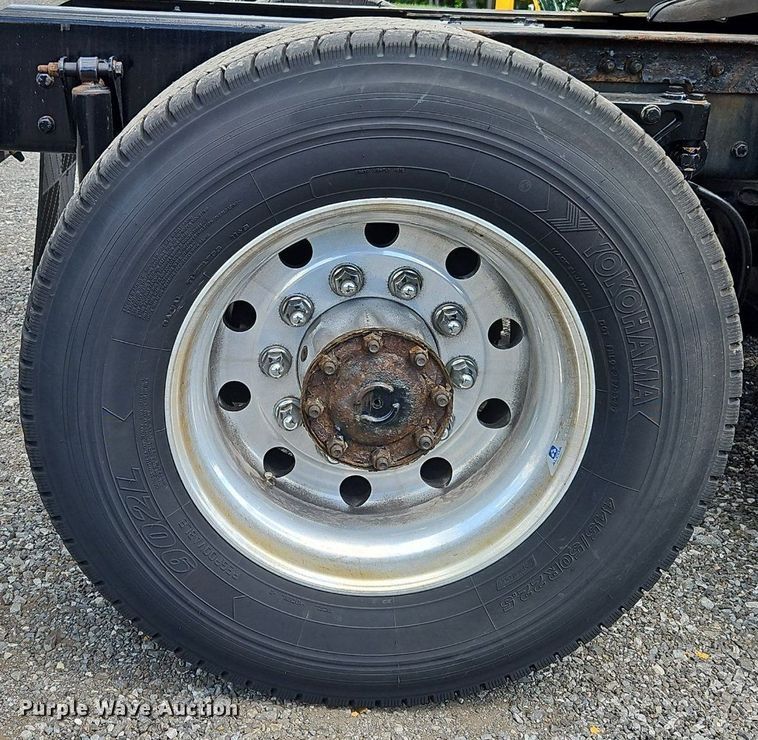 image for item OK9925 2020 Kenworth  T680 semi truck