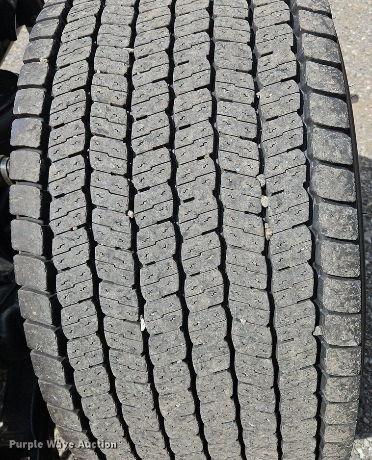 image for item OK9925 2020 Kenworth  T680 semi truck