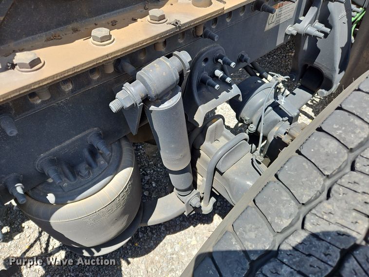 image for item OK9926 2021 Freightliner  Cascadia 126 semi truck