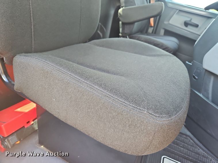 image for item OK9926 2021 Freightliner  Cascadia 126 semi truck