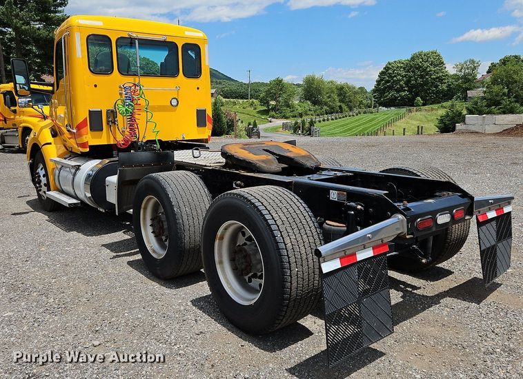 image for item OK9927 2020 Kenworth T680 semi truck