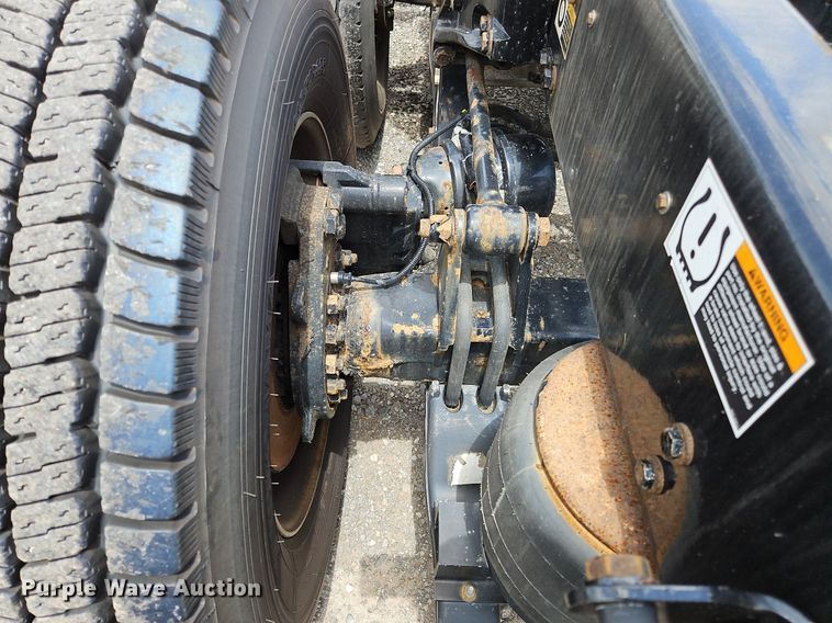 image for item OK9927 2020 Kenworth T680 semi truck