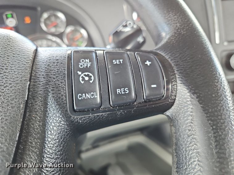 image for item OK9927 2020 Kenworth T680 semi truck