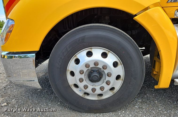 image for item OK9927 2020 Kenworth T680 semi truck