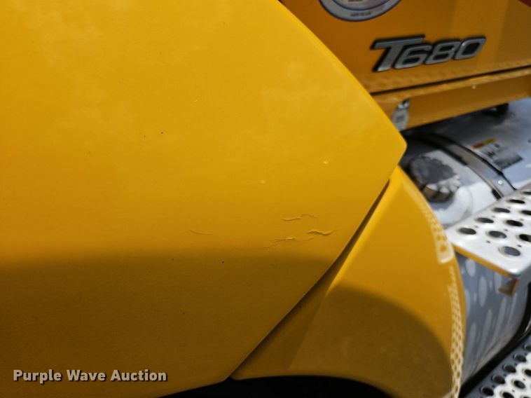 image for item OK9929 2019 Kenworth  T680 semi truck