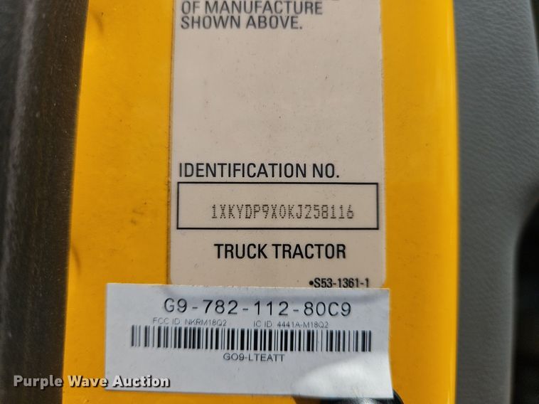 image for item OK9929 2019 Kenworth  T680 semi truck