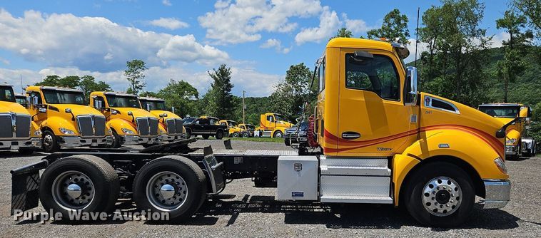 image for item OK9930 2020 Kenworth  T680 semi truck