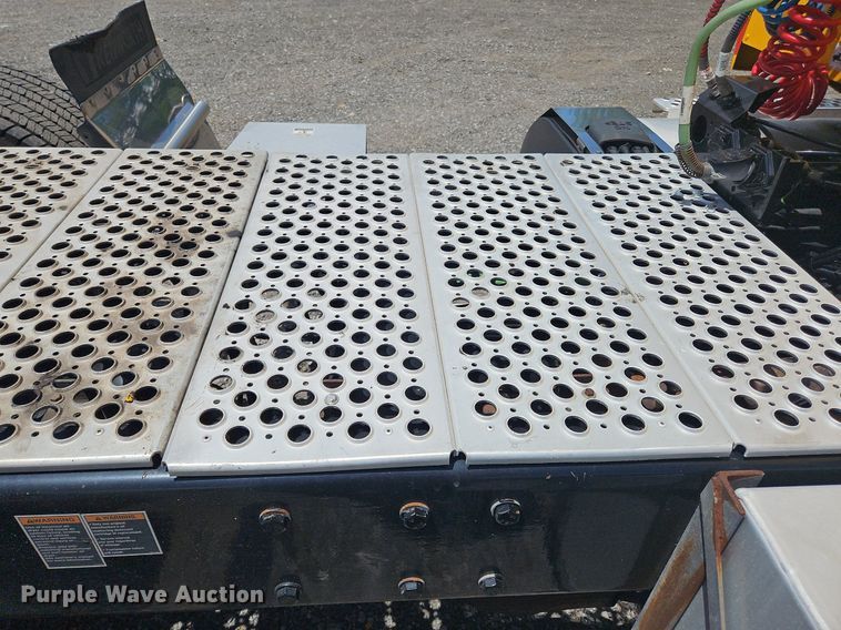 image for item OK9930 2020 Kenworth  T680 semi truck