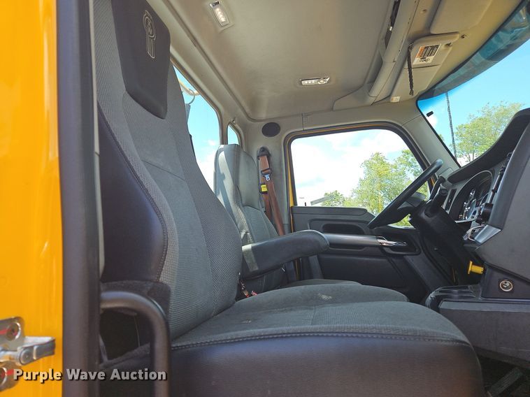 image for item OK9930 2020 Kenworth  T680 semi truck