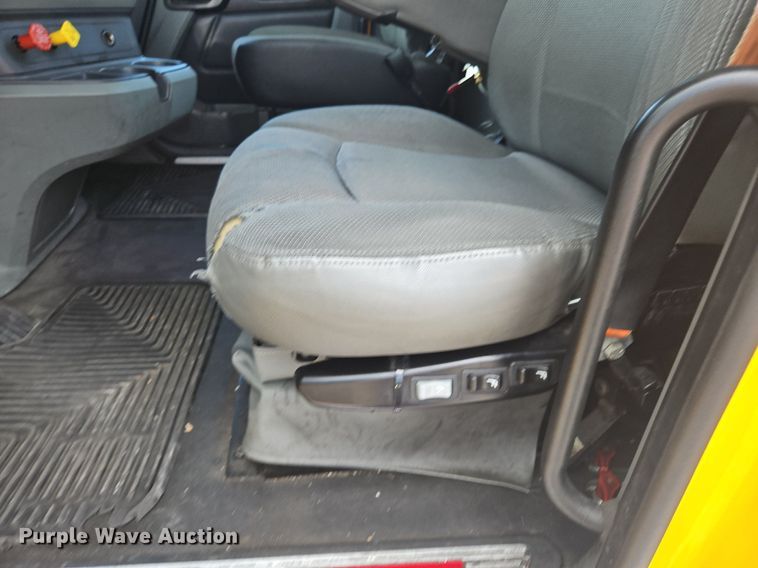 image for item OK9930 2020 Kenworth  T680 semi truck