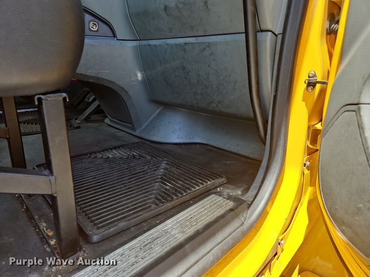 image for item OK9930 2020 Kenworth  T680 semi truck