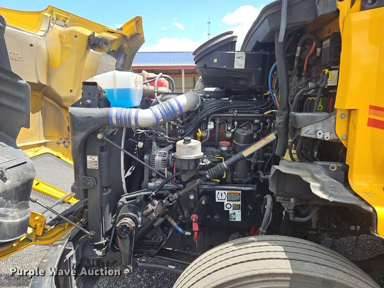 image for item OK9930 2020 Kenworth  T680 semi truck