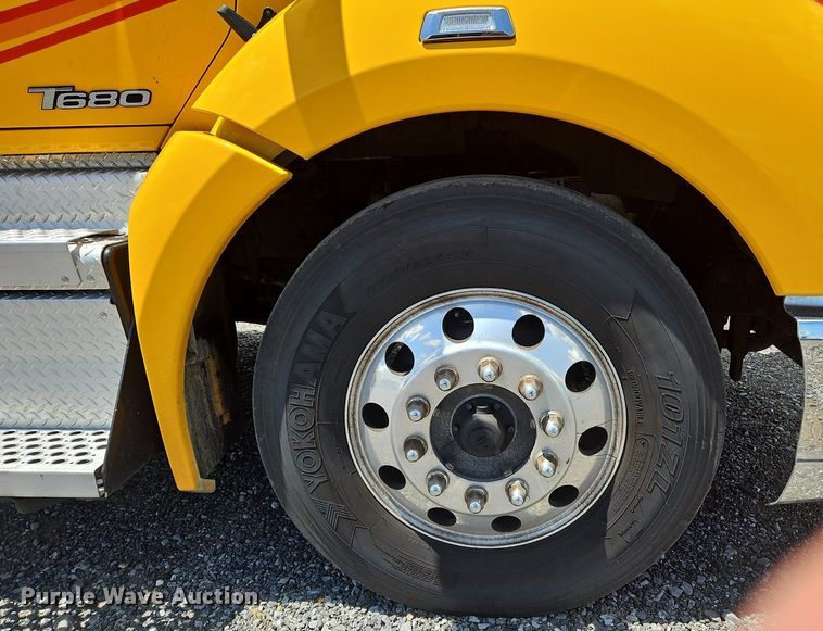 image for item OK9930 2020 Kenworth  T680 semi truck